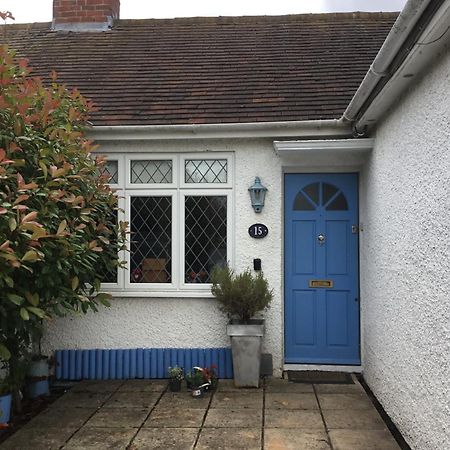 Modern Bungalow With Private Swimming Pool Maidenhead Bagian luar foto